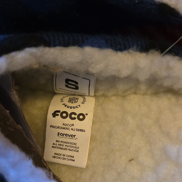 Blue and Black Cozy Slippers for Everyday Comfort - Picture 2 of 5